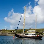 Oda ve Kahvaltı The Day's Bar & Inishbofin