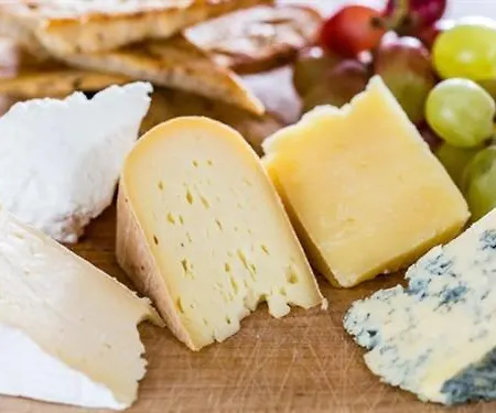 The Beach, Days Bar And 3*