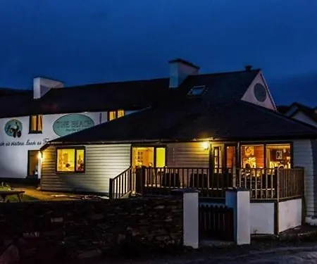 The Beach, Days Bar And 3*