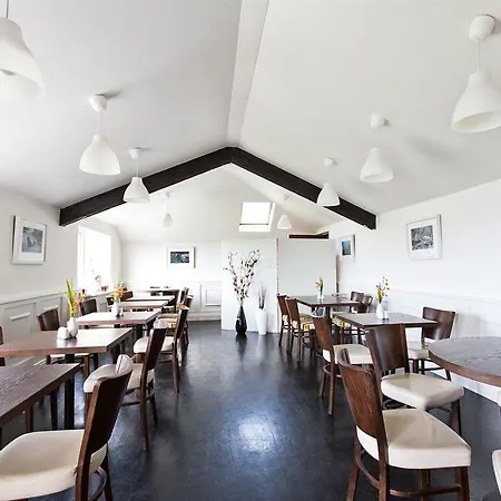 The Beach, Days Bar And 3*