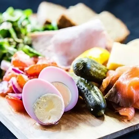 The Beach, Days Bar And