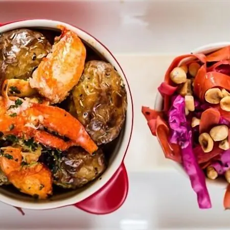 The Beach, Days Bar And فندق مبيت وإفطار إينشبوفين