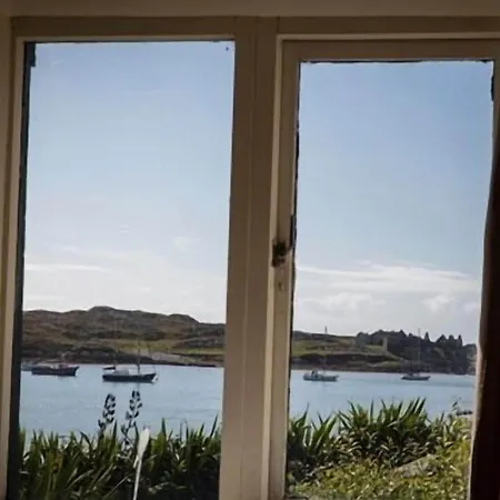 The Beach, Days Bar And فندق مبيت وإفطار