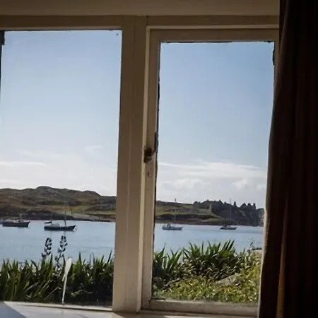 The Beach, Days Bar And فندق مبيت وإفطار