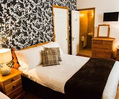 The Beach, Days Bar And 3* Inishbofin